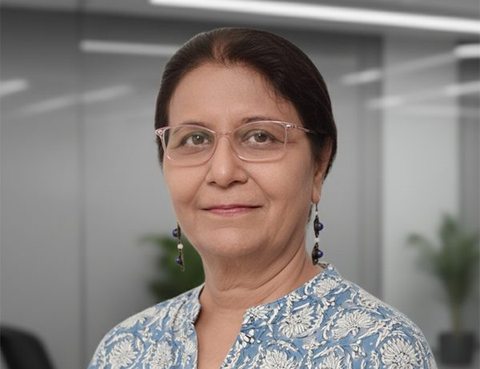 Dr Poonam Dewan